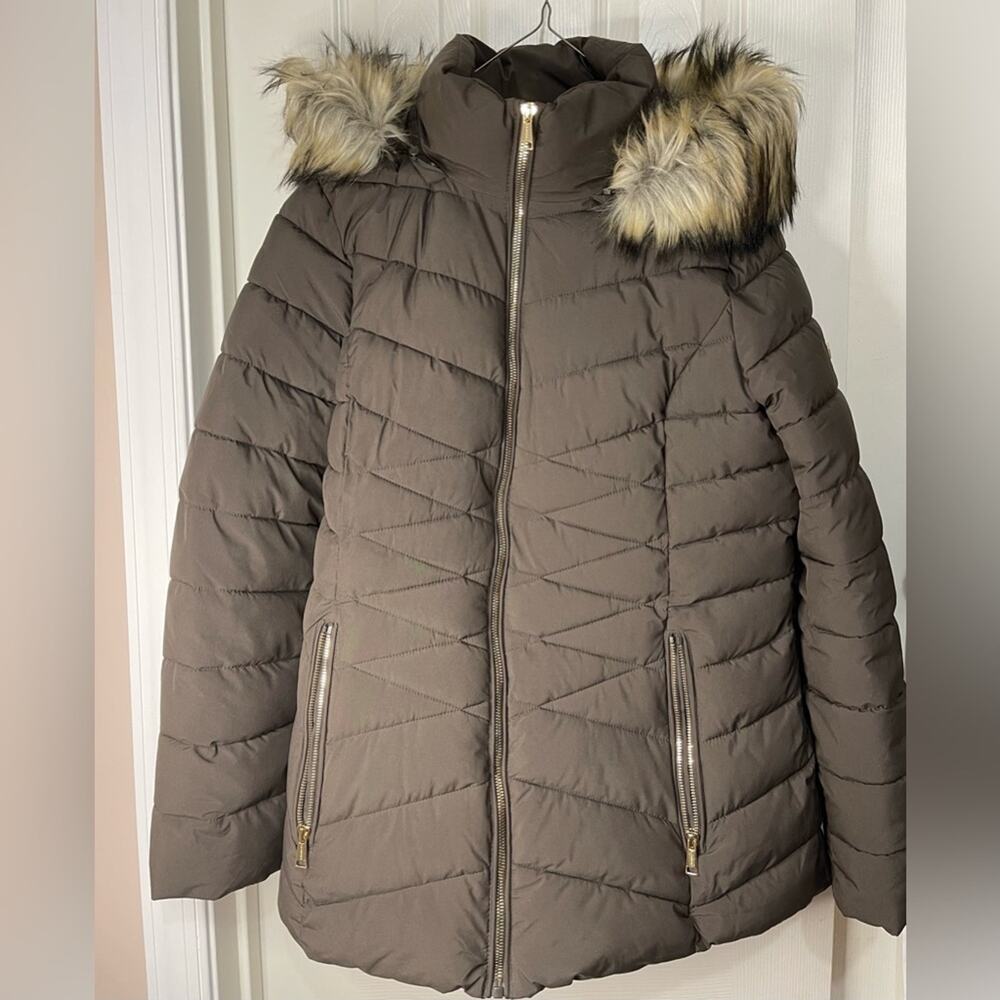 Laundry Front Water Resistant Puffer Jacket with hood Large greenish brown